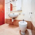 Terraced House Near شقة بيبيوني